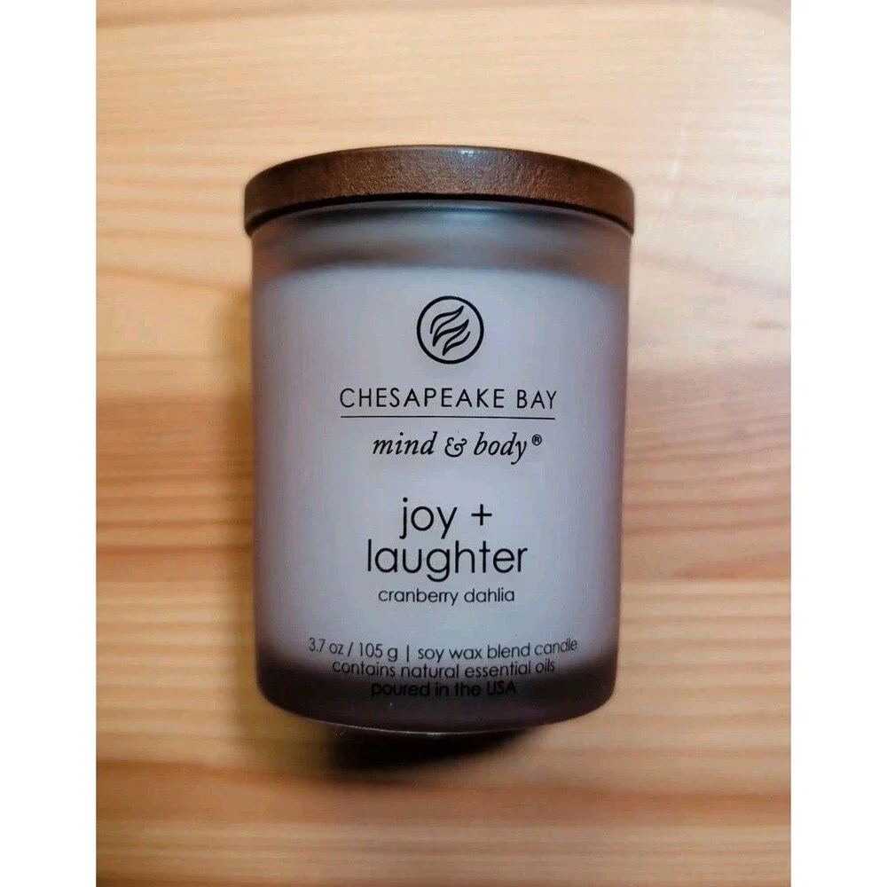 Chesapeake Bay Single Wick Candle Soy Blend  Cranberry Dahlia, 3.7 oz 105g